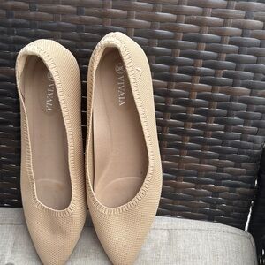 Vivala Women's Beige Flats
